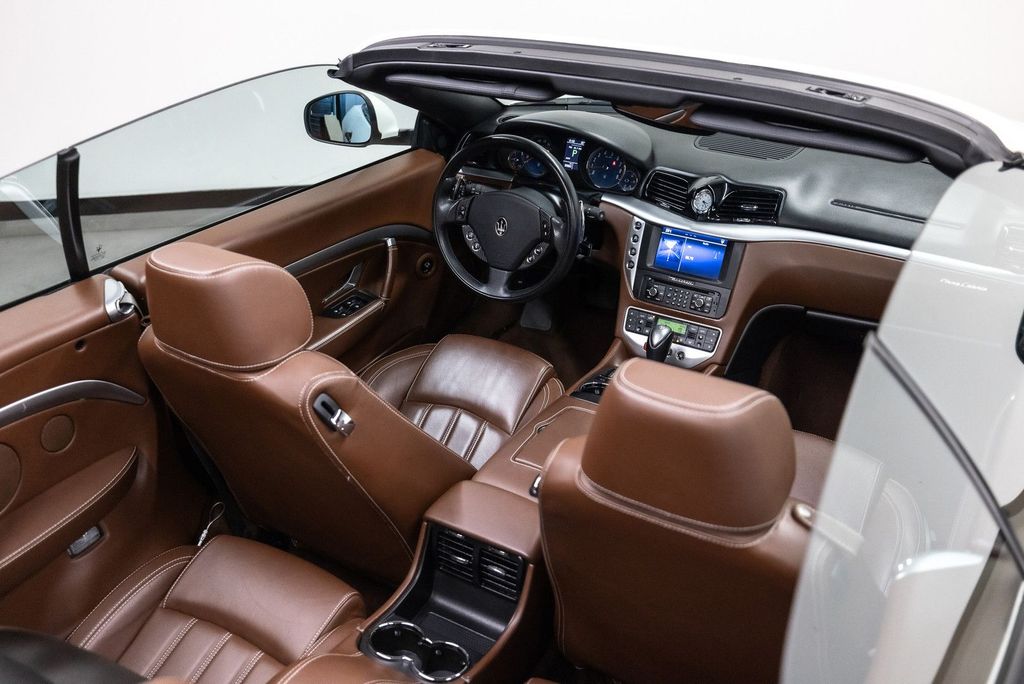 Maserati GranCabrio 2011