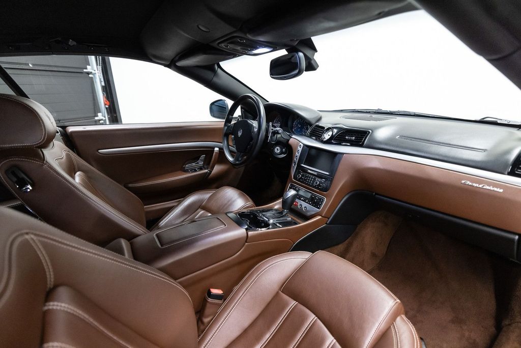 Maserati GranCabrio 2011