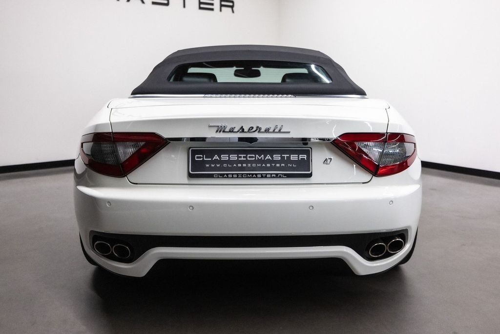 Maserati GranCabrio 2011