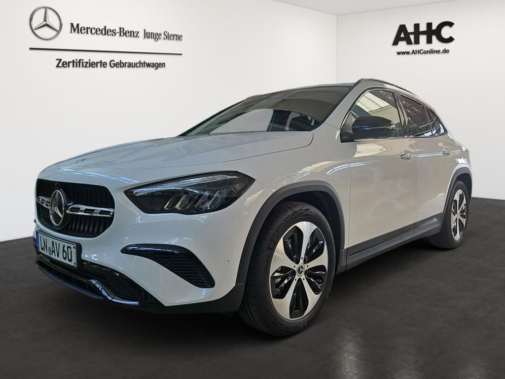 Mercedes-Benz GLA 200 2025
