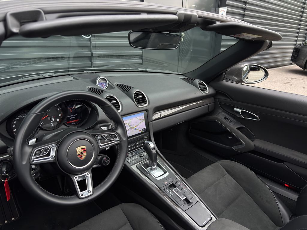 Porsche Boxster 2024