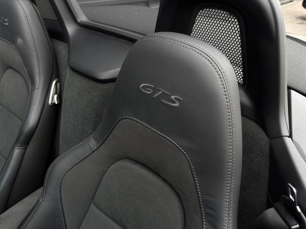 Porsche Boxster 2024