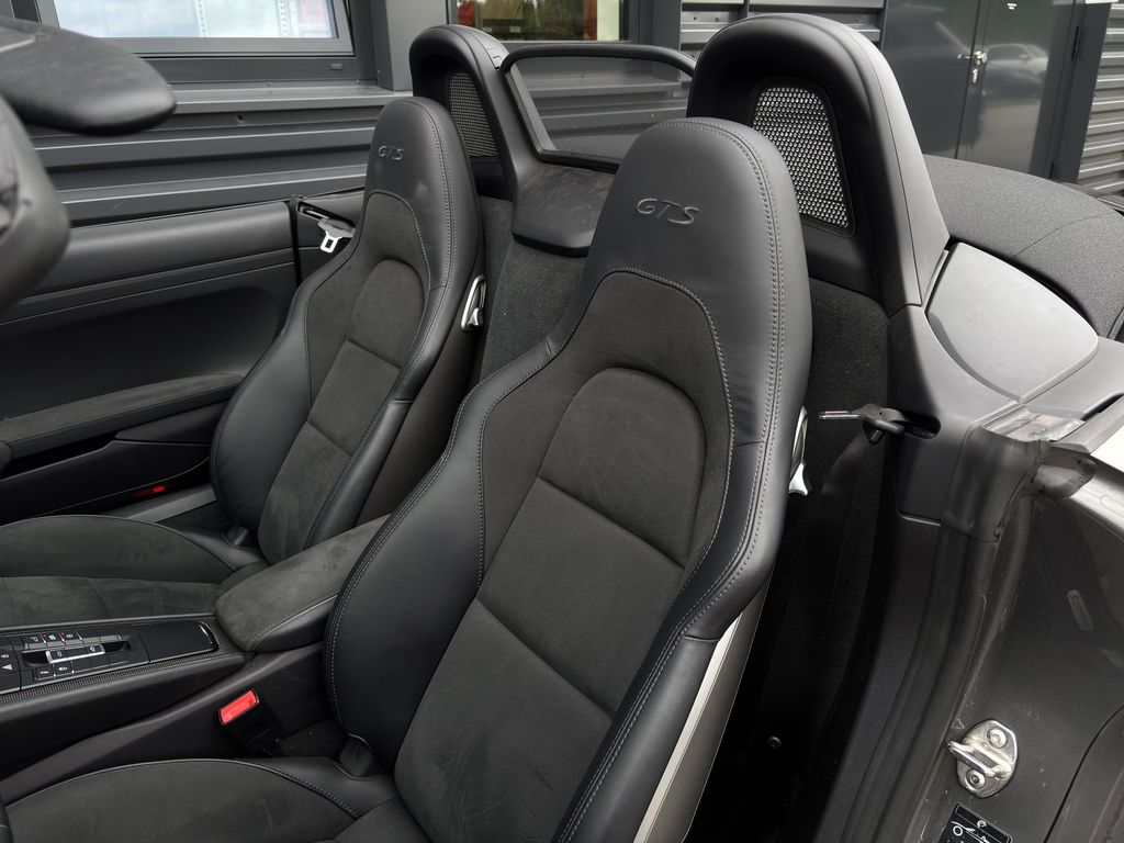 Porsche Boxster 2024