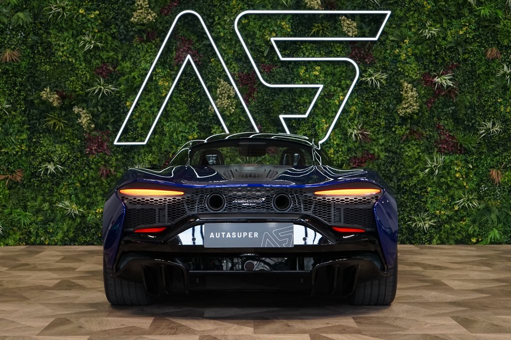 McLaren Artura 2023