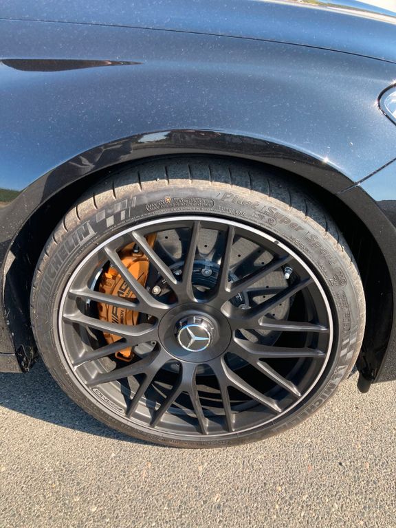 Mercedes-Benz C 63 AMG 2024