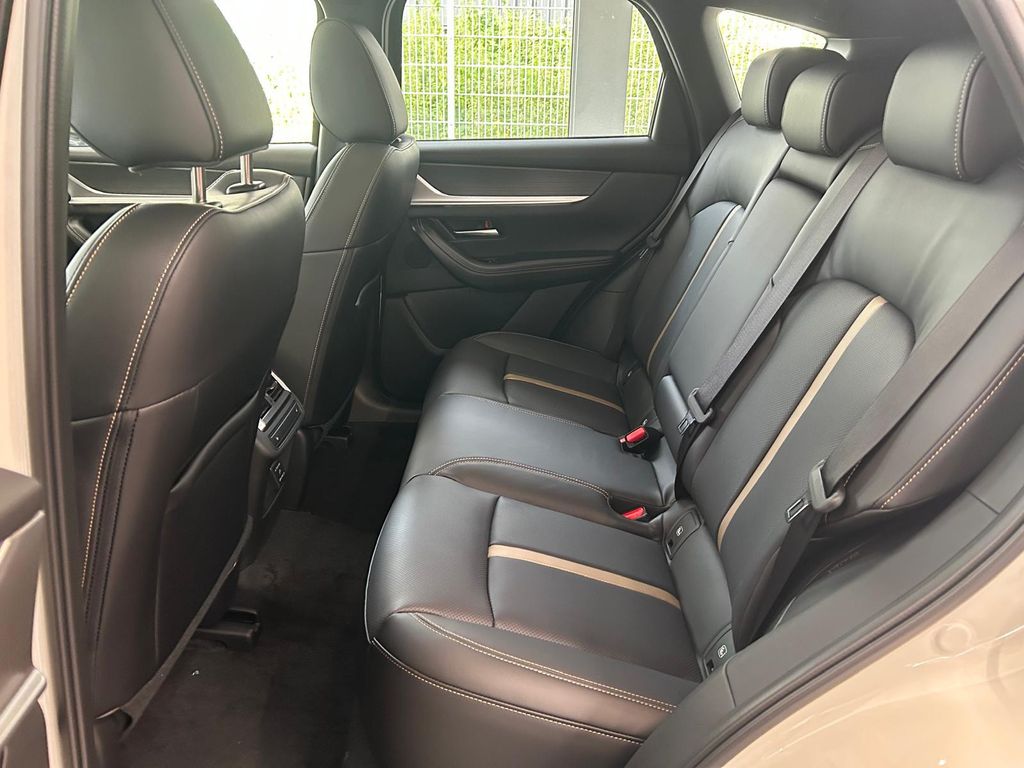 Mazda CX-60 2025