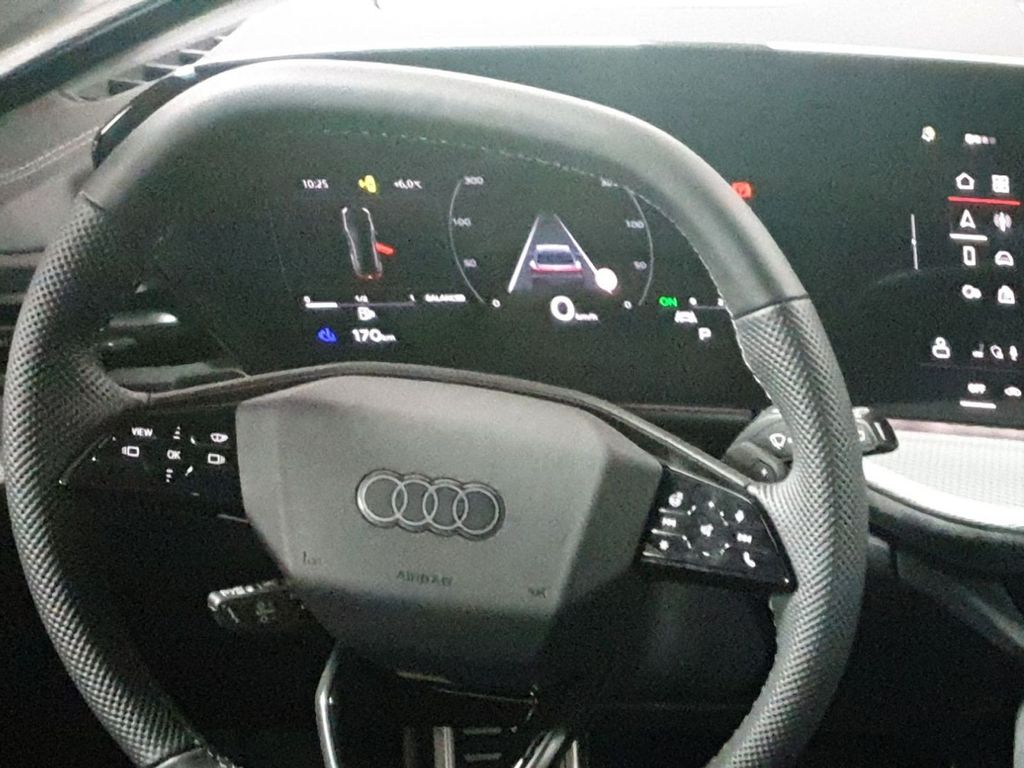Audi SQ5 2025