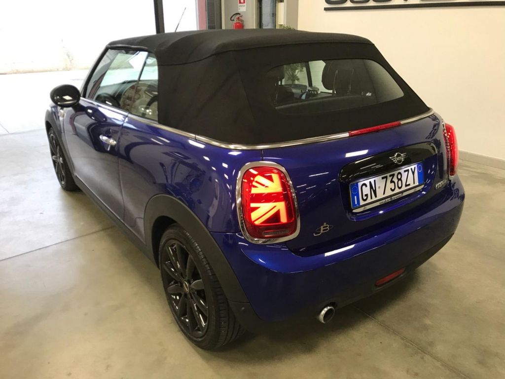 MINI Other 2019