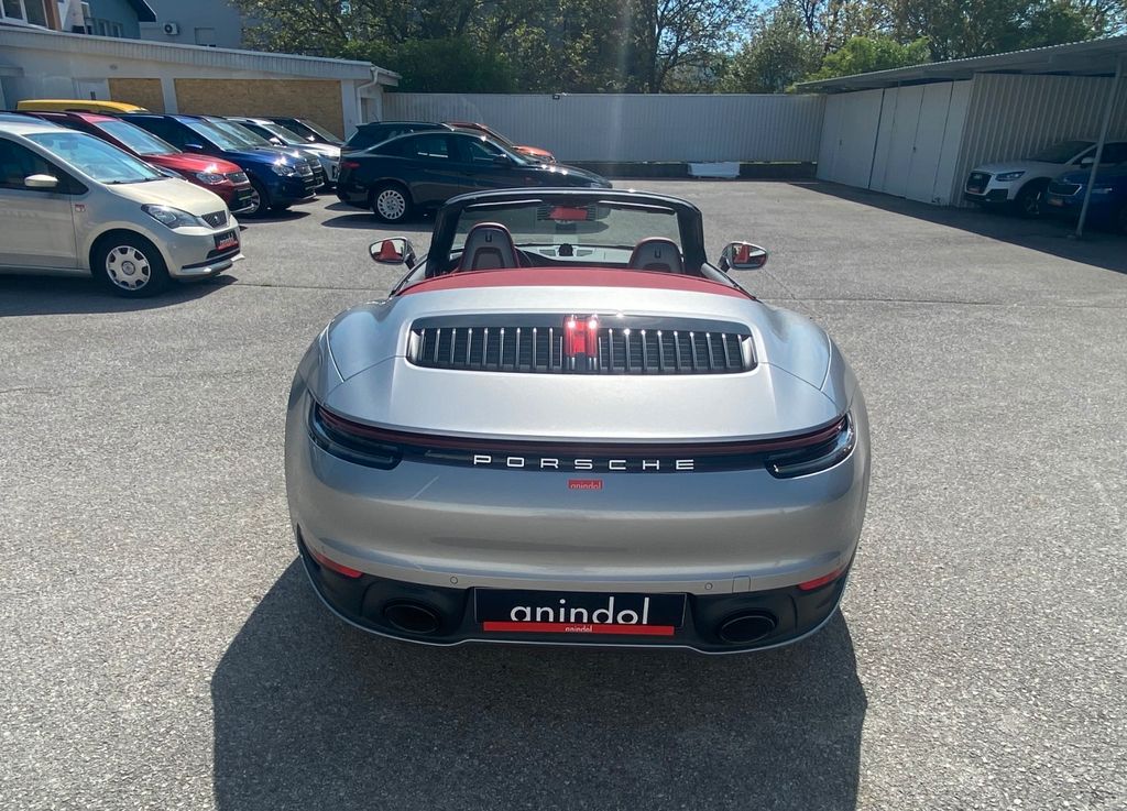 Porsche 911 2023