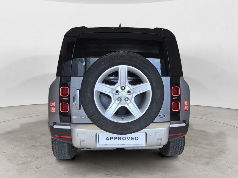 Land Rover Defender 2023