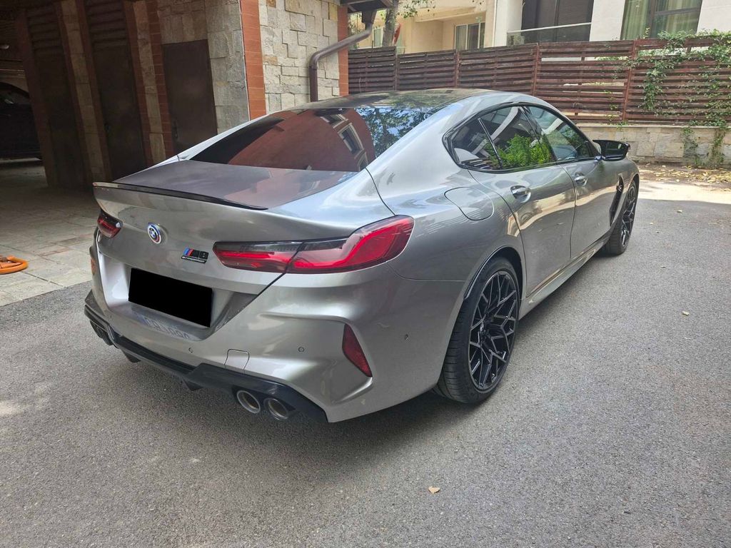 BMW M8 2021