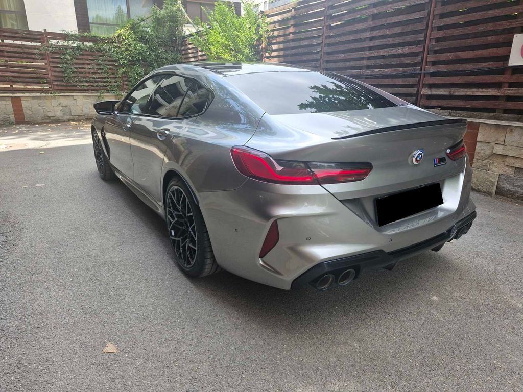 BMW M8 2021