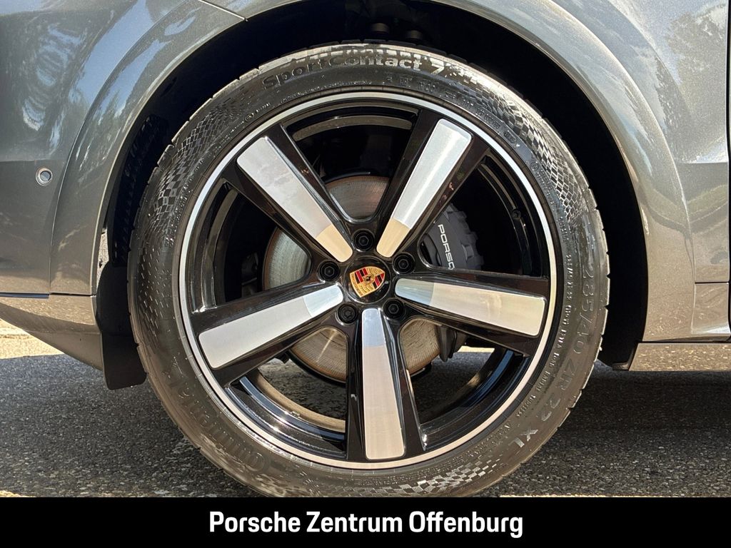 Porsche Cayenne 2025