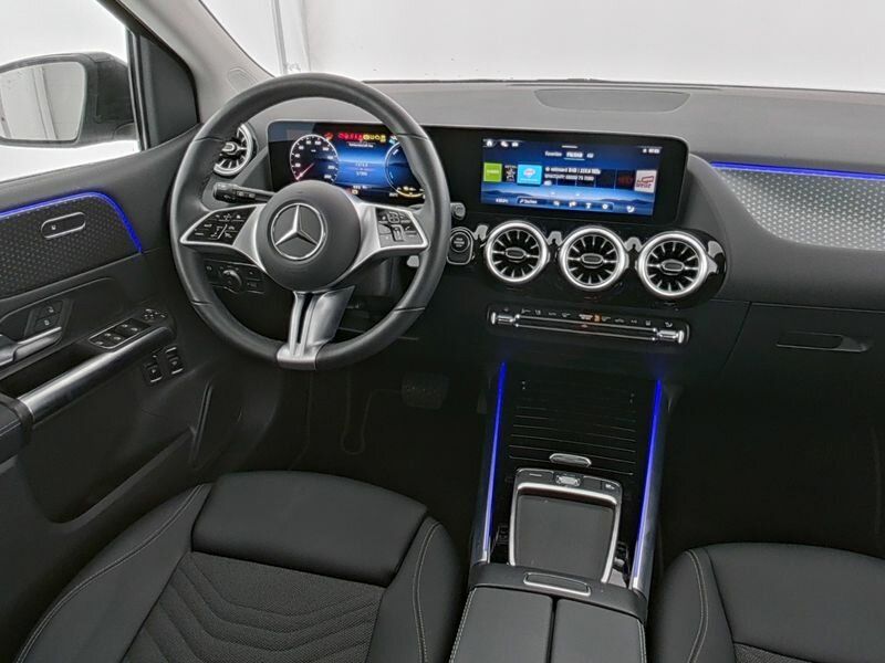 Mercedes-Benz B 250 2024