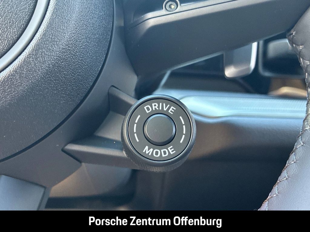 Porsche Cayenne 2025