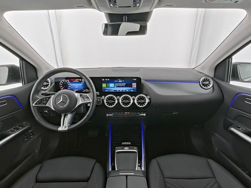 Mercedes-Benz B 250 2024