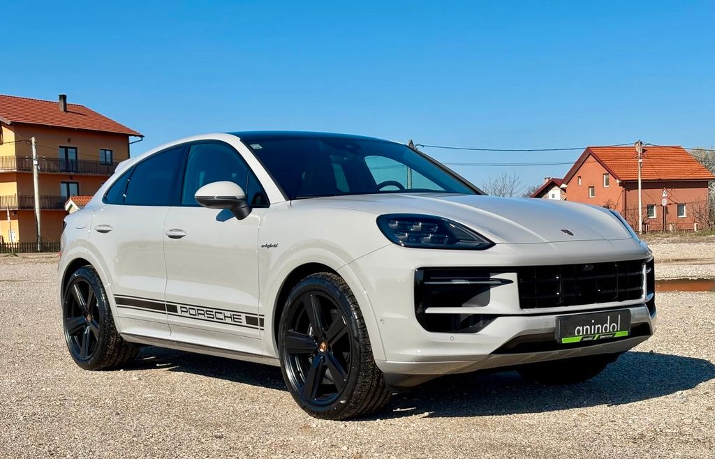 Porsche Cayenne 2025