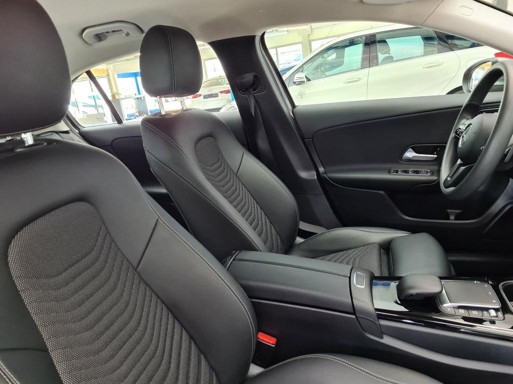 Mercedes-Benz A 220 2021