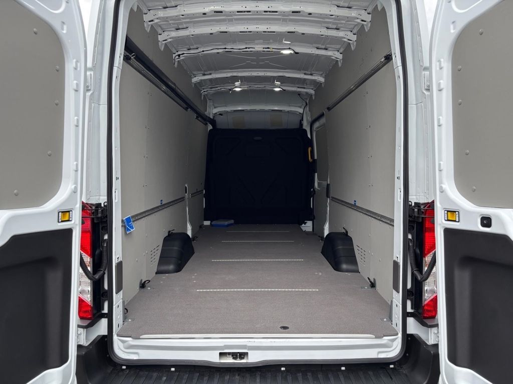 Ford Transit 2025