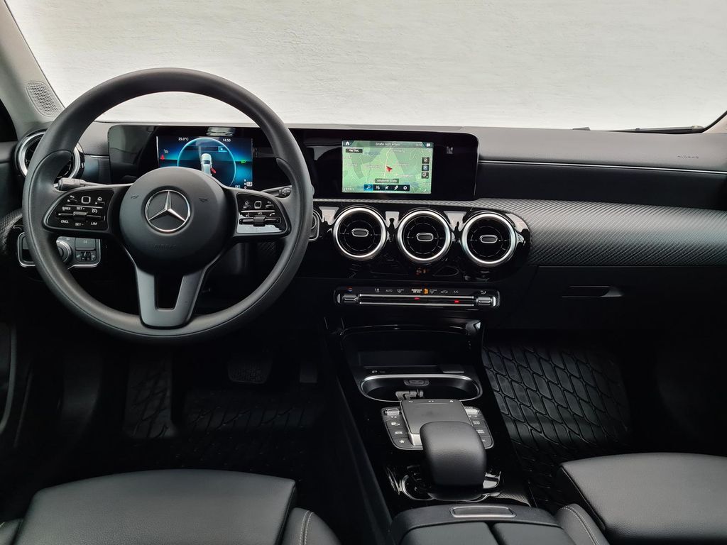 Mercedes-Benz A 220 2021