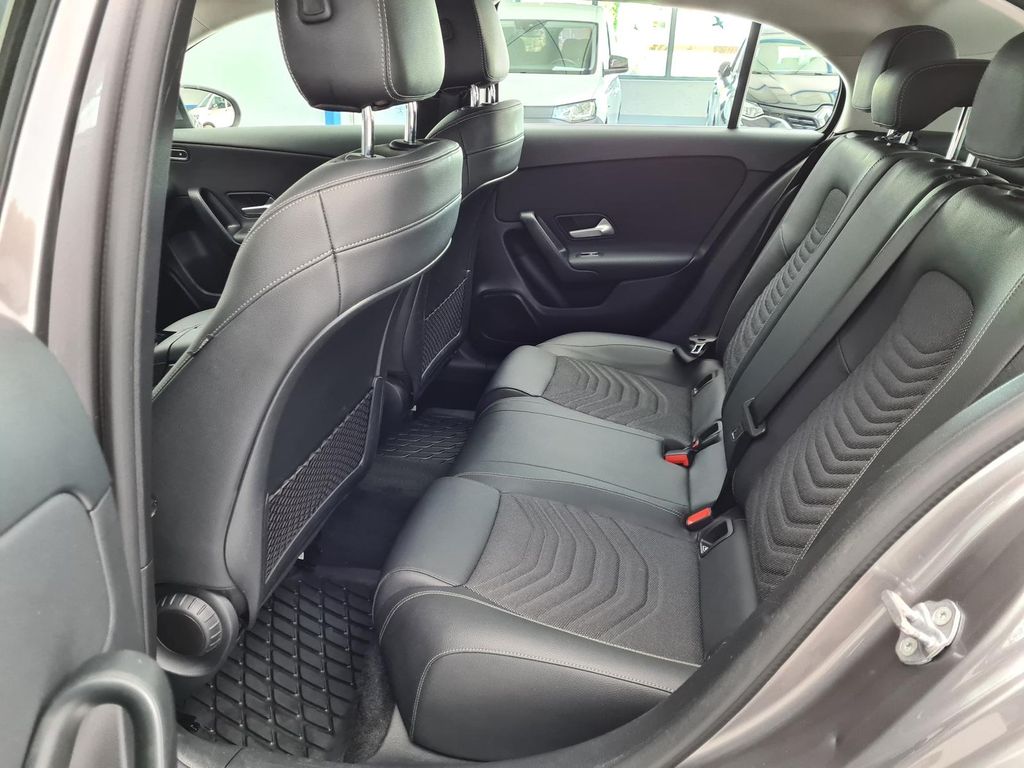 Mercedes-Benz A 220 2021