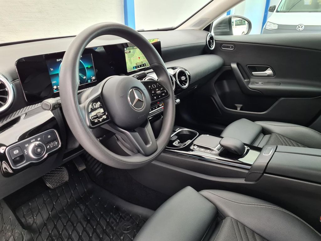 Mercedes-Benz A 220 2021