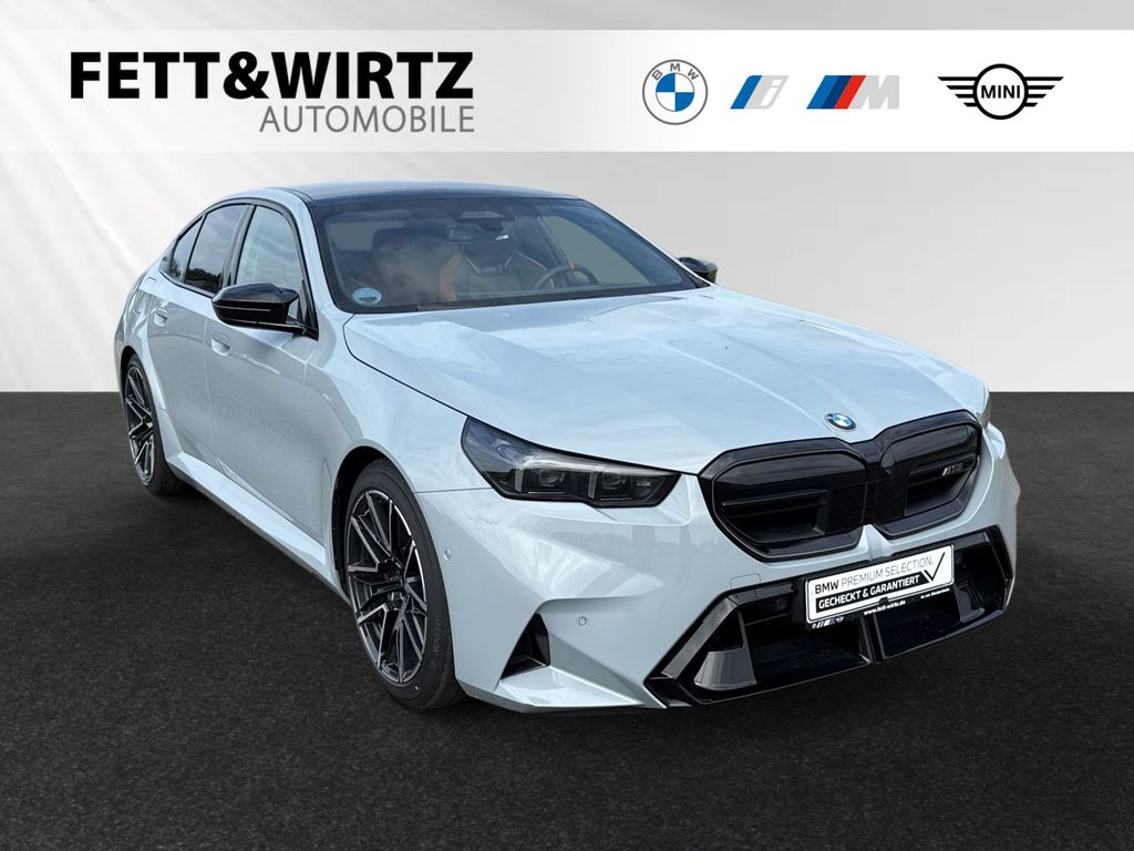 BMW M5 2024
