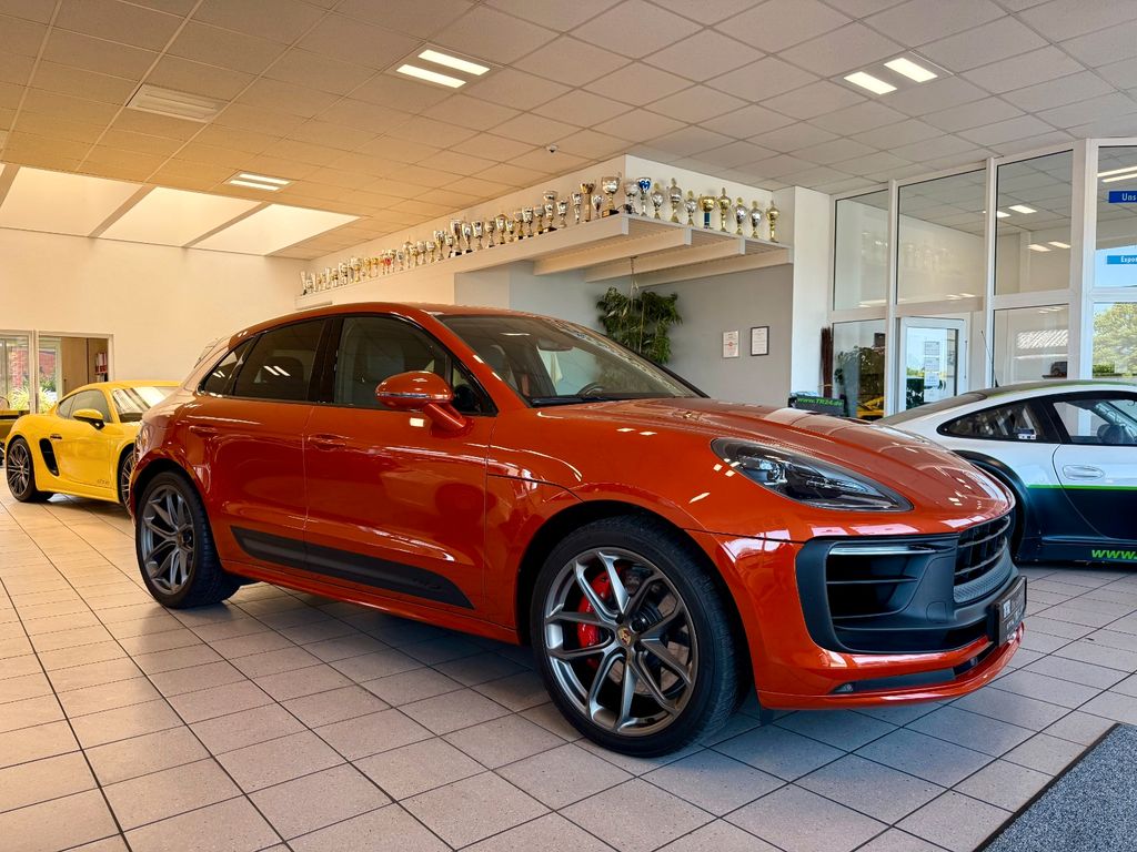 Porsche Macan 2021