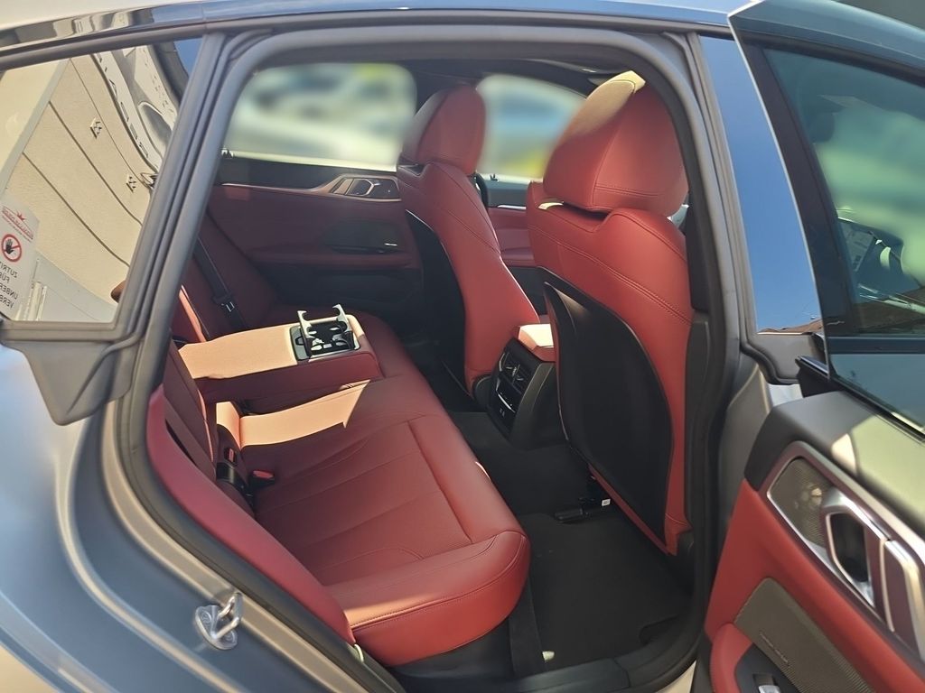 BMW i4 2024