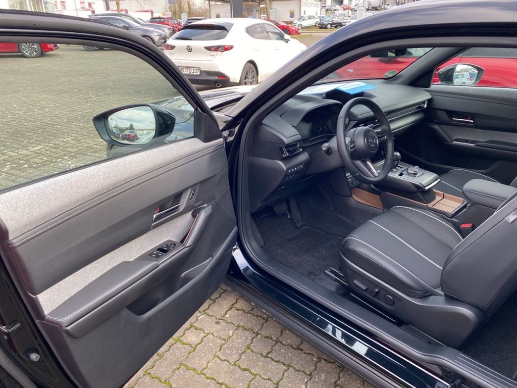 Mazda MX-30 2023