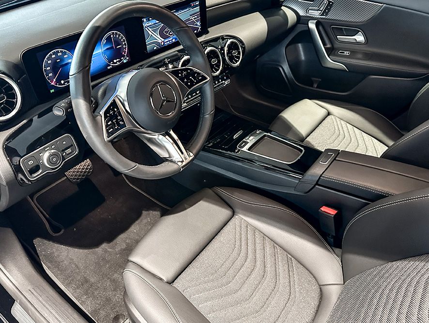 Mercedes-Benz A 250 2024