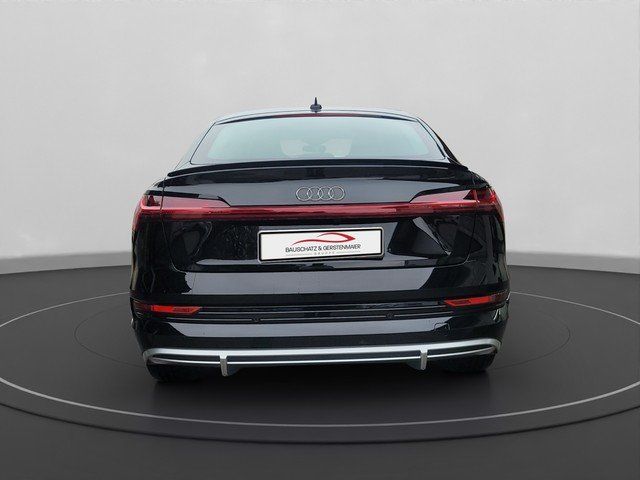 Audi e-tron 2022