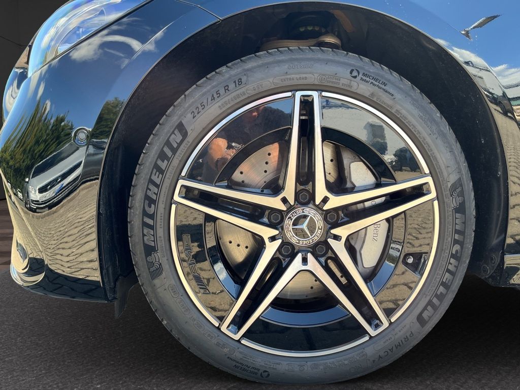 Mercedes-Benz C 300 2024