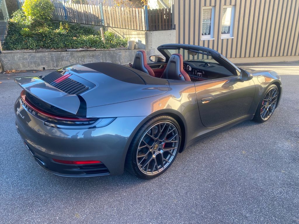 Porsche 992 2019