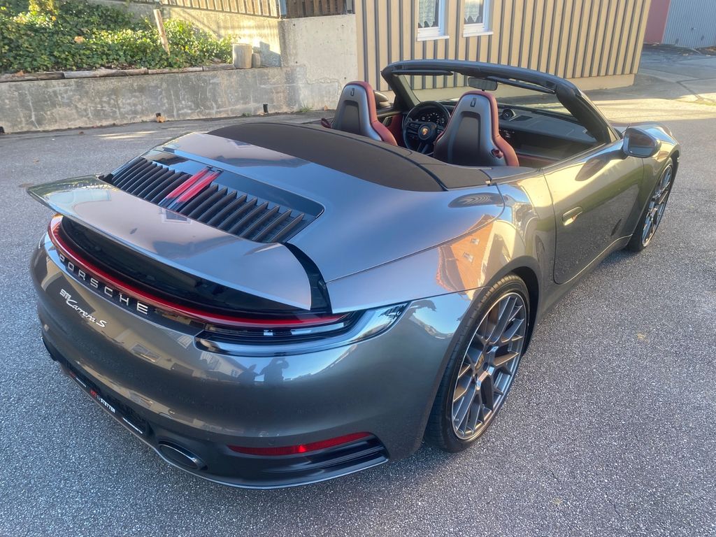Porsche 992 2019