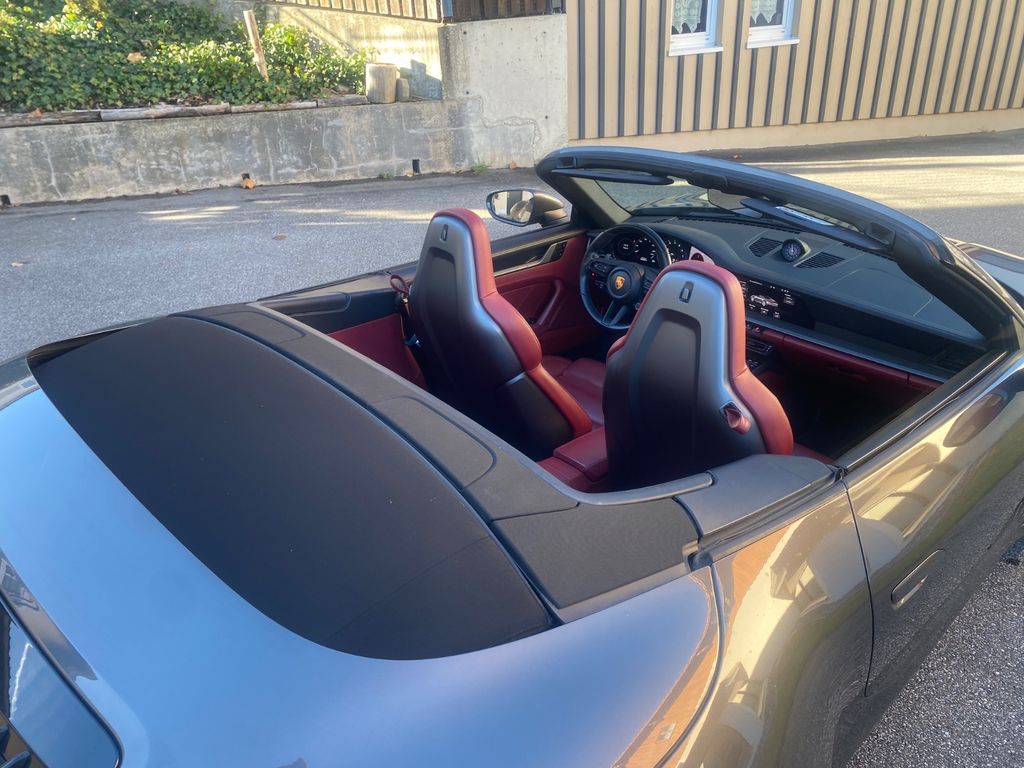 Porsche 992 2019
