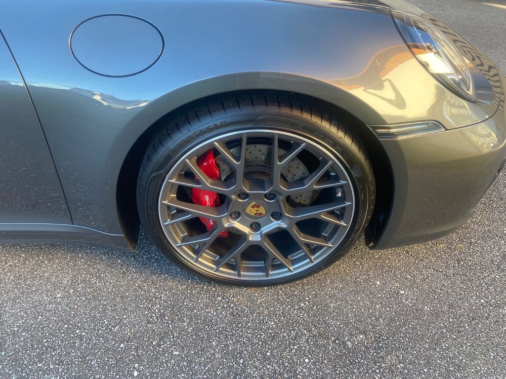 Porsche 992 2019