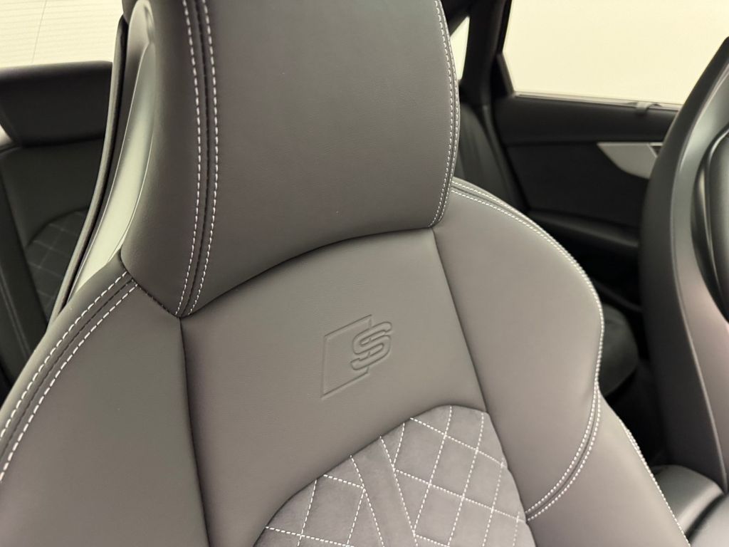 Audi S4 2024