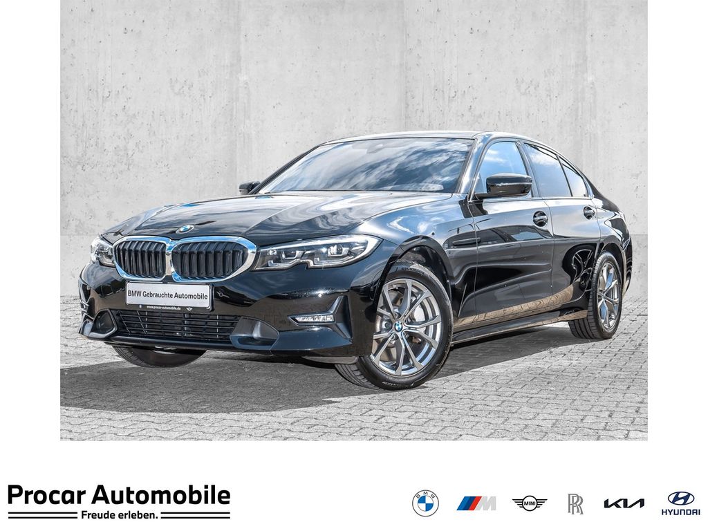 BMW 330 2022