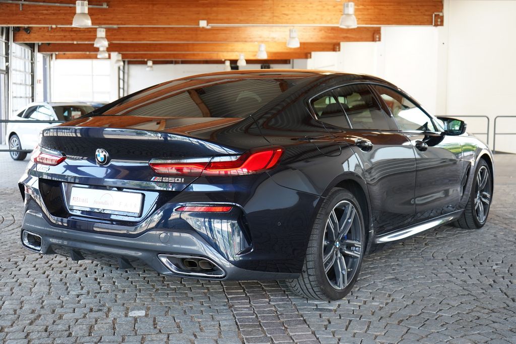 BMW M850 2023