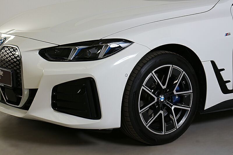 BMW i4 2025