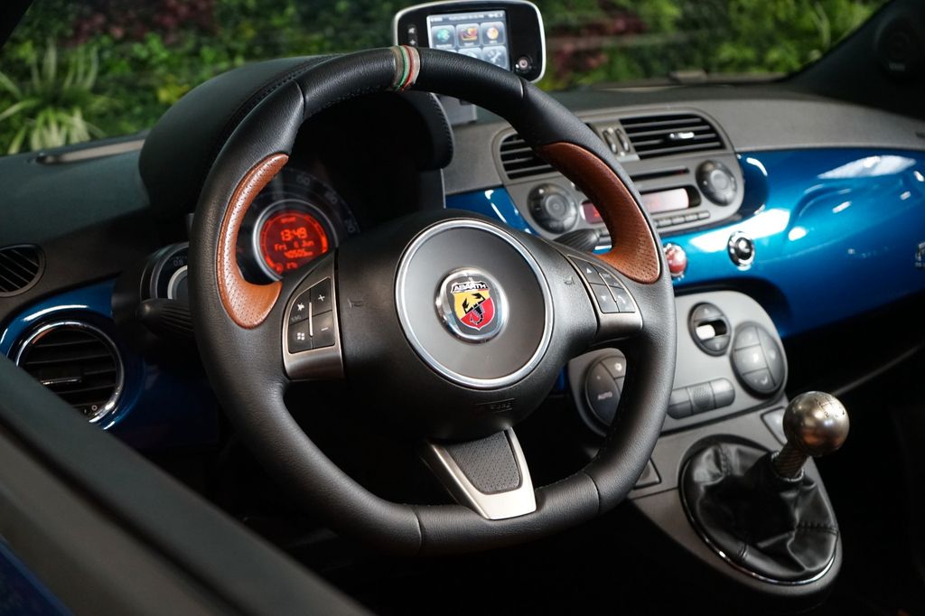 Abarth 500C 2011