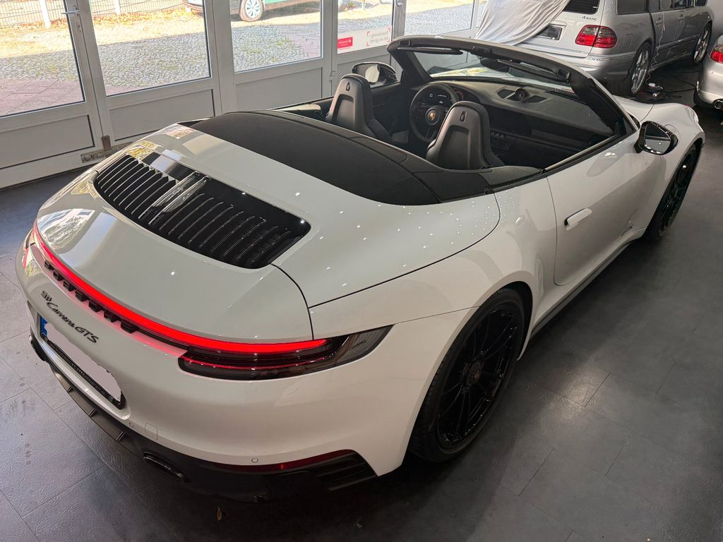 Porsche 992 2022