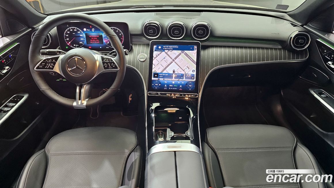 Mercedes-Benz C-Class 2024