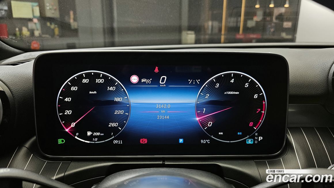 Mercedes-Benz C-Class 2024