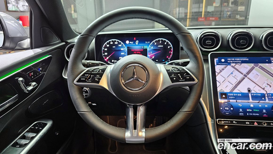 Mercedes-Benz C-Class 2024