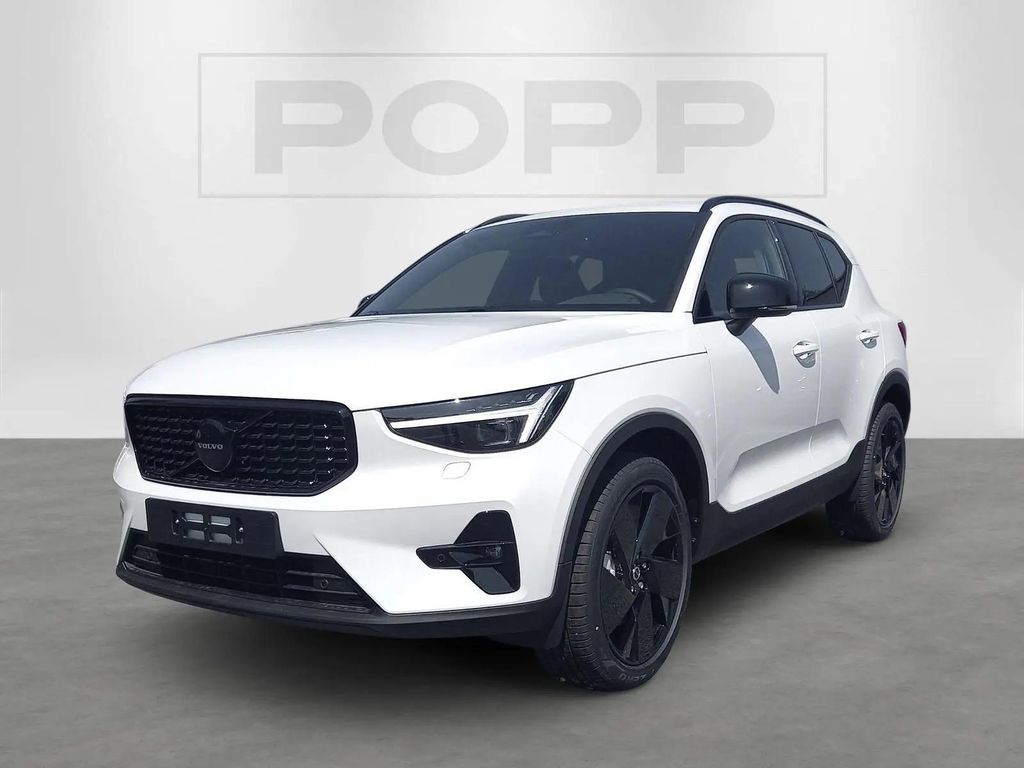 Volvo XC40 2025