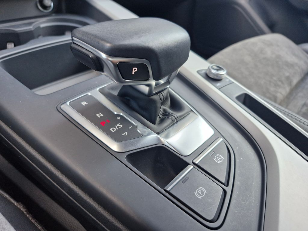 Audi A4 2021