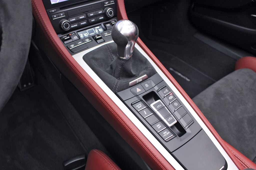 Porsche Boxster 2021