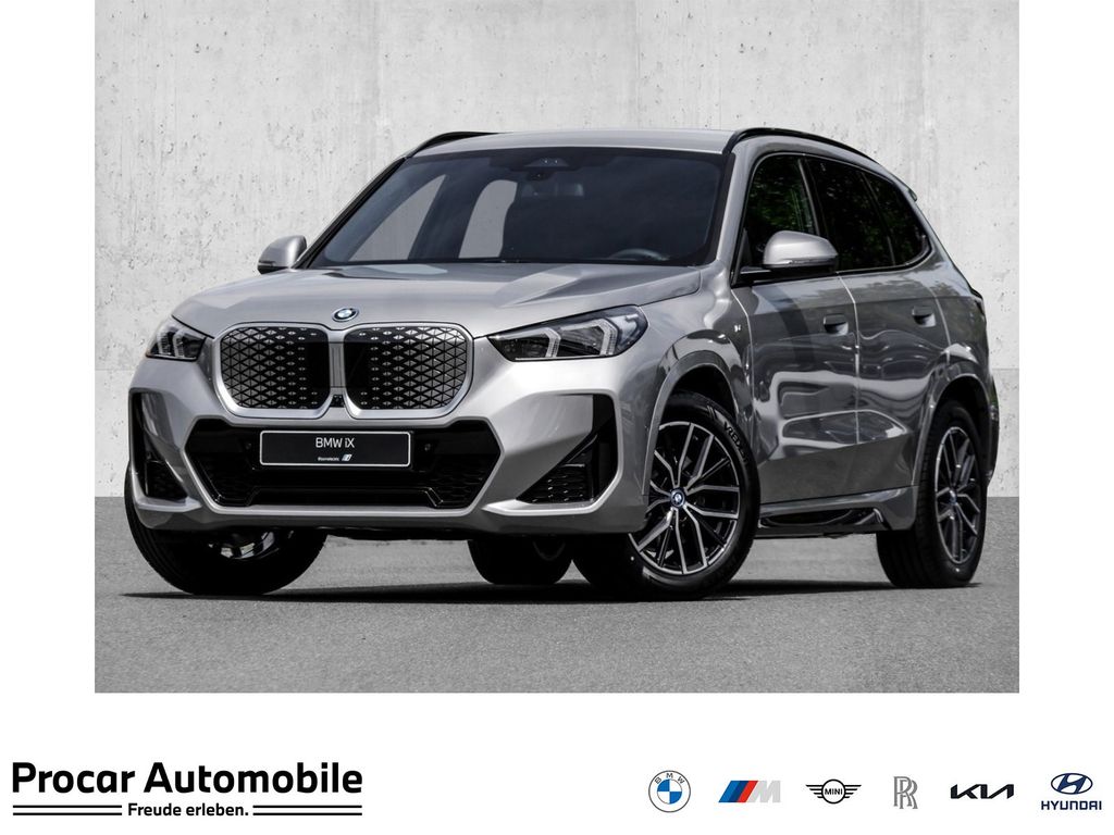 BMW iX1
